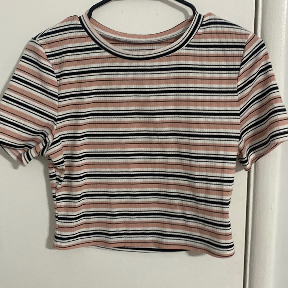Stripped round neck crop top